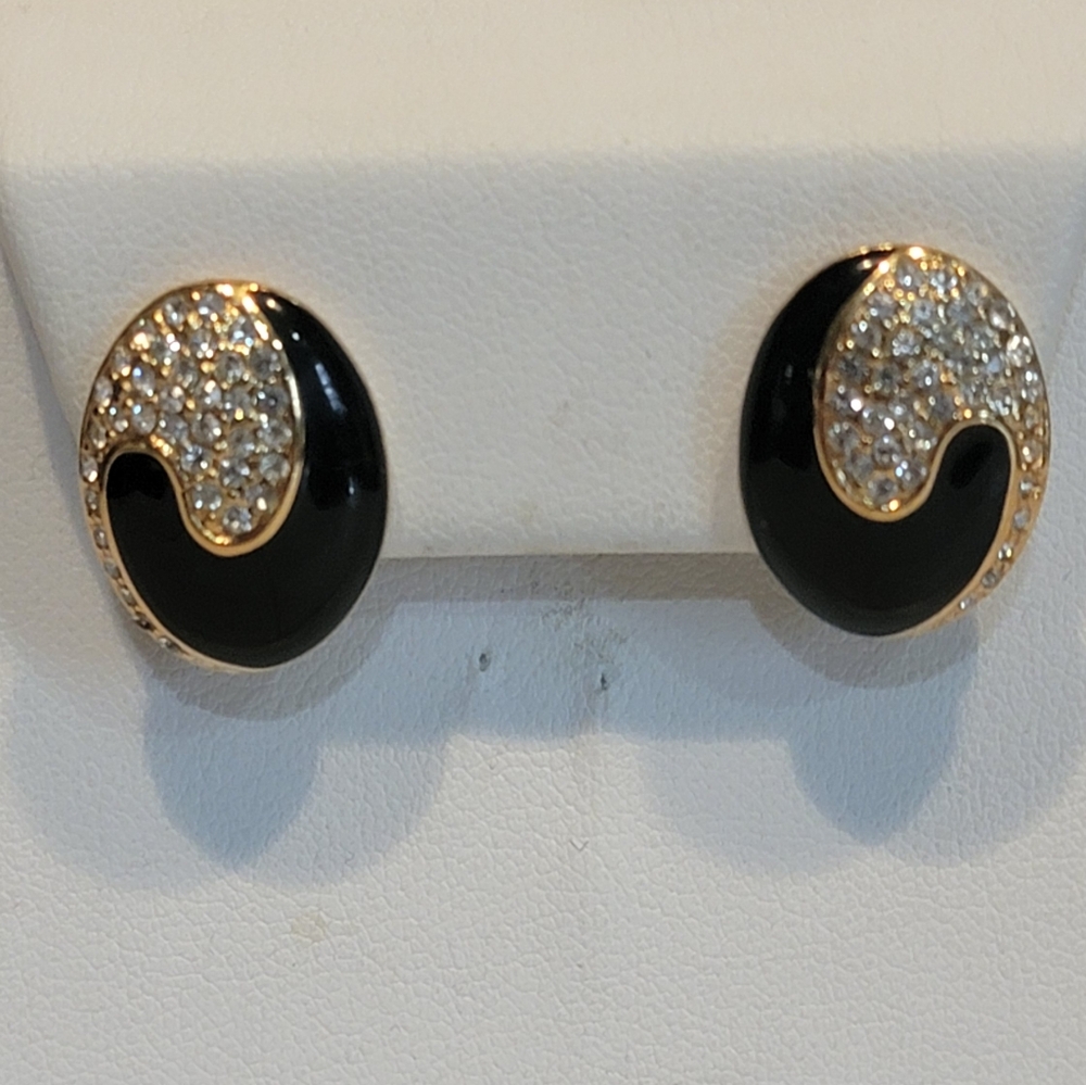 Vintage Napier Black Enamel Pave Rhinestone Gold Tone Swirl Pierced Earrings
